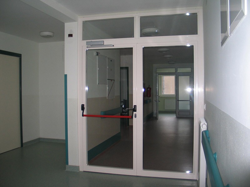 Алюминиевая дверь 1700×2000 мм. GFTD19204 Алюминиевая дверь 1700×2000 мм. GFTD19204